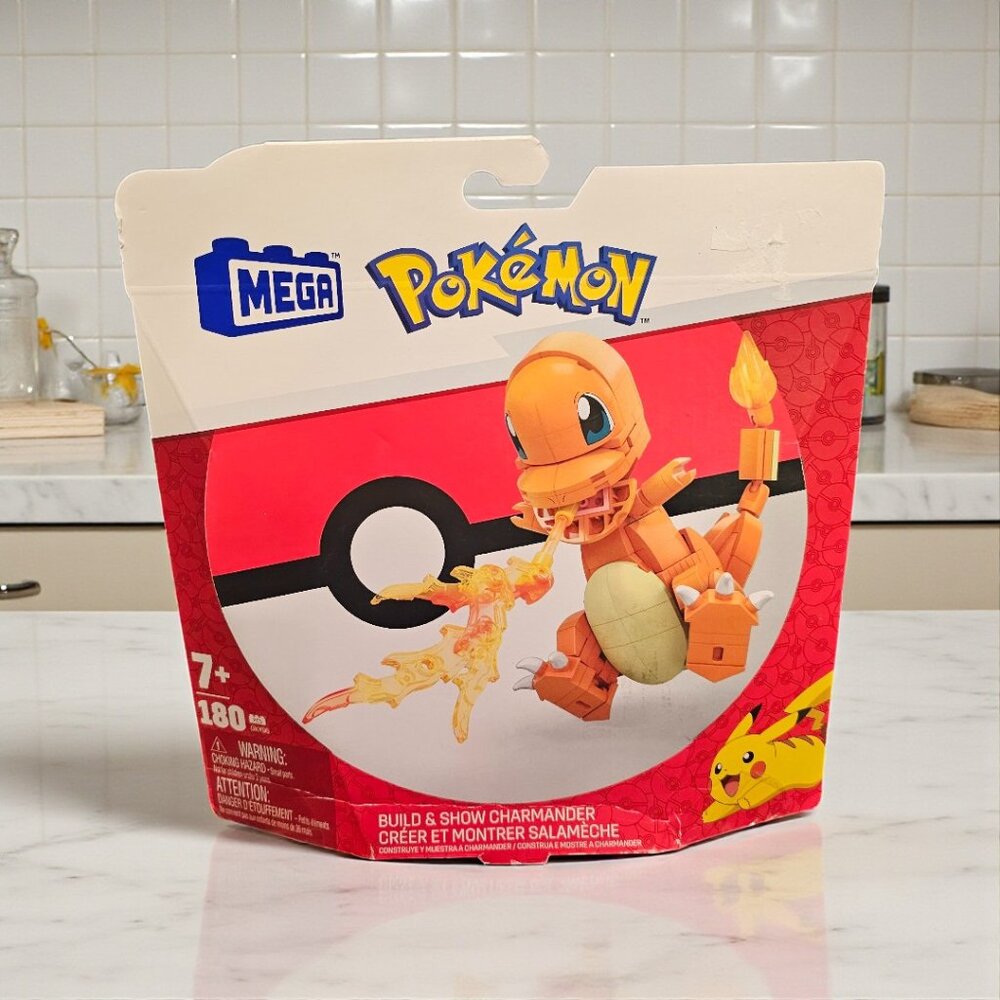 MEGA Pokémon Build & Show Charmander Building Toys Set